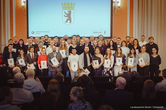 Gruppenfoto, Rotes Rathaus, Ehrung, 